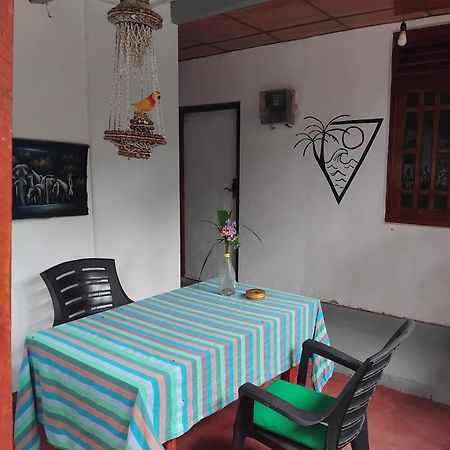 Yunal'S Place Matara Pokoj fotografie